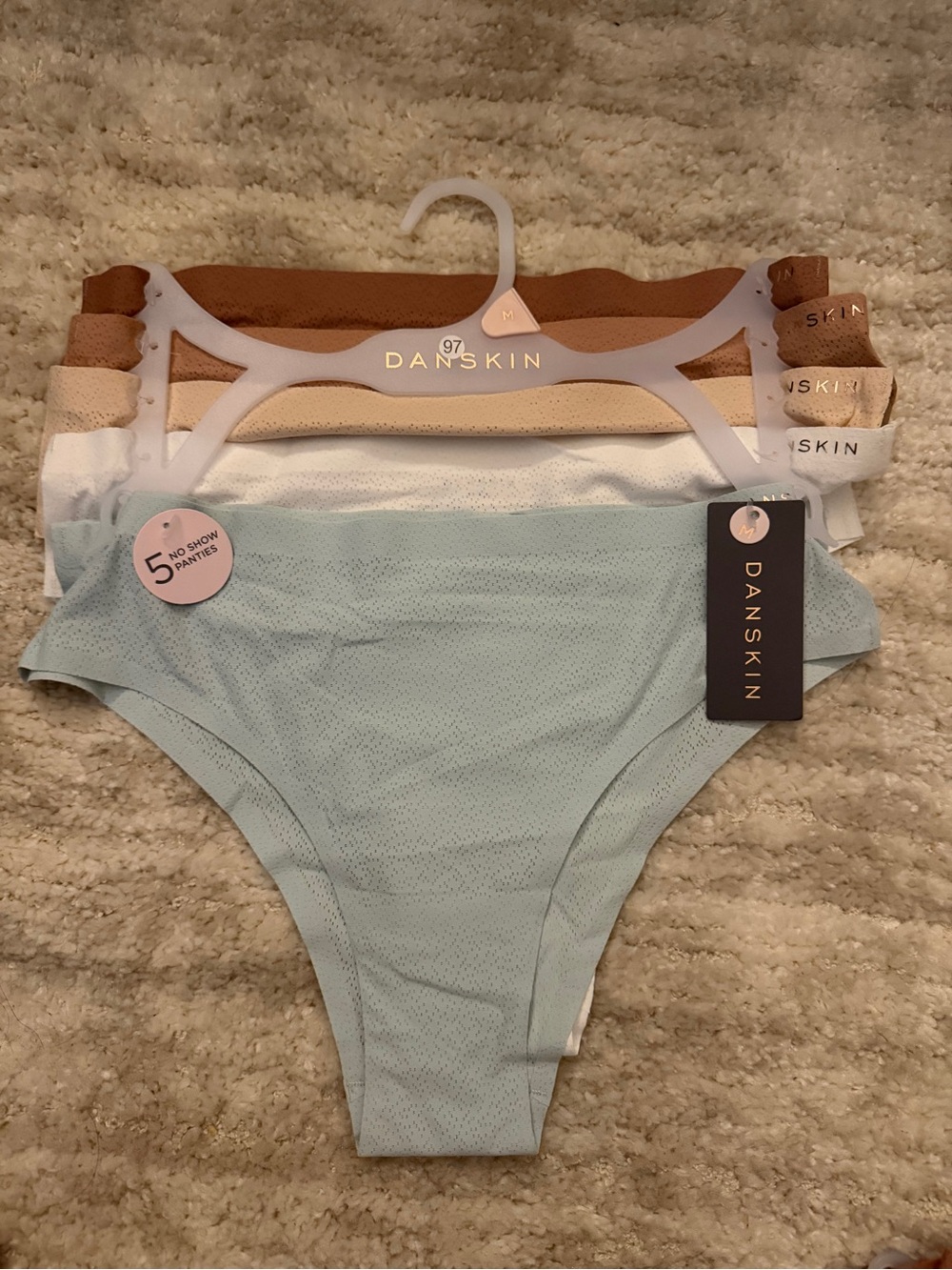 “New” Danskin No Show Panties size M,L
